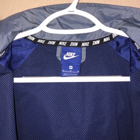 Nike windbreaker - Picture 3 of 4